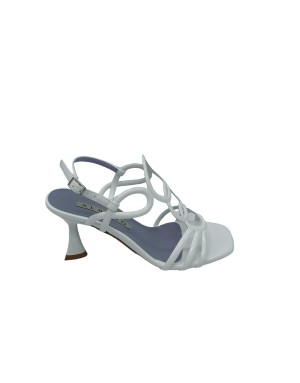 ALBANO 3227, SANDALO ACCOLLATO, TOMAIA A FASCETTE ED ANELLI IN VERNICE  COLORE BIANCO TACCO IN ABS BIANCO LUCIDO 7CM  , FONDO C