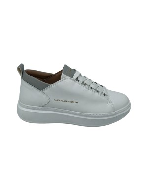 ALEXANDER SMITH WEMBLEY MAN, SNEAKER LACCI IN VITELLO  COLORE BIANCO CON TOPPONCINO GRIGIO, FONDO GOMMA BIANCO