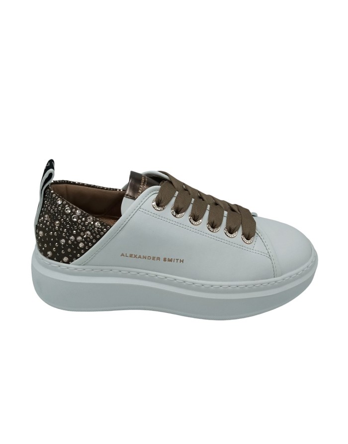 ALEXANDER SMITH WEMBLEY WOMAN, SNEAKER LACCI IN VITELLO COLORE BIANCO CON TOPPONCINO TEMPESTATO DI STRASSE BRONZATI, FONDO GOMM