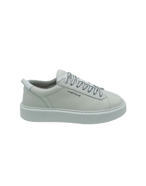 AMBITIOUS 1205, SNEAKER LACCI IN VITELLO BOTTALATO COLORE BIANCO, FONDO GOMMA EXTRA LIGHT