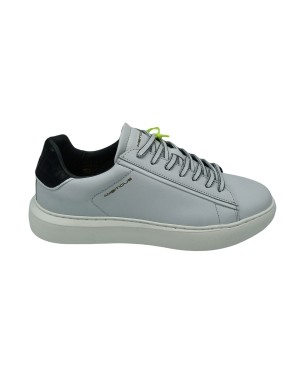 AMBITIOUS SNEAKER LACCI IN VITELLO COLORE BIANCO CON TOPPONCINO IN COCCO NERO, FONDO GOMMA EXTRA LIGHT