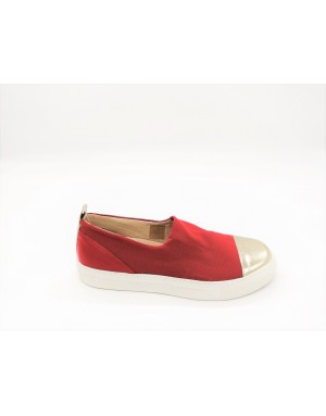 CARMENS 37243 SLIP-ON  IN TESSUTO ELASTICIZZATO COLORE ROSSO CON PUNTINA LAMINATA PLATINO, FONDO GOMMA 3 CM
