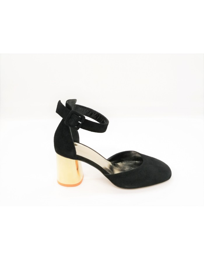 CIMADAMORE 148 DECOLLETE' CON CINTURINO ALLA CAVIGLIA,TOMAIA IN CAMOSCIO COLORE NERO, TACCO LAMINATO COLOR ORO 6 CM, FONDO CUOI