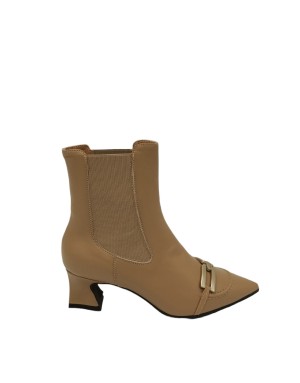 CIMADAMORE 318, TRONCHETTO CON ELASTICI LATERALI, TOMAIA IN NAPPA COLORE CAMEL CON VASCHETTA E MORSETTO ORO SATINATO, TACCO FAS