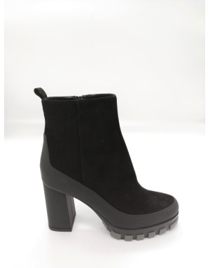 CIMADAMORE 601 TRONCHETTO IN CAMOSCIO COLORE NERO CON FODRONE GOMMATO NERO, LAMPO LATERALE, FONDO GOMMA CARRO BICOLORE, TACCO F