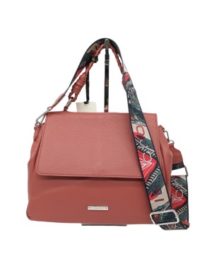 CROMIA STELLA, BORSA MEDIO/GRANDE IN VITELLO BOTTALATO COLORE MATTONE, CHIUSURA CON PATTA, MANICO A TORTIGLIONE E TRACOLLA MULT