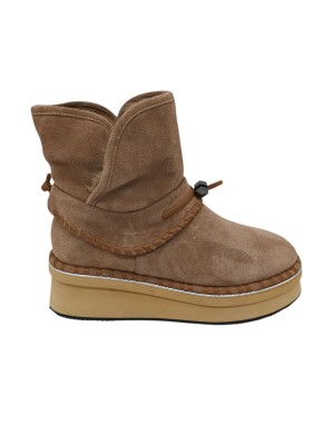 ELVIO ZANON STIVALETTO IN CAMOSCIO INGRASSATO COLORE NOCCIOLA CON RIPORTI IN VITELLO CUOIO, FODERA LANA, GUARDOLO A TRECCIA CON