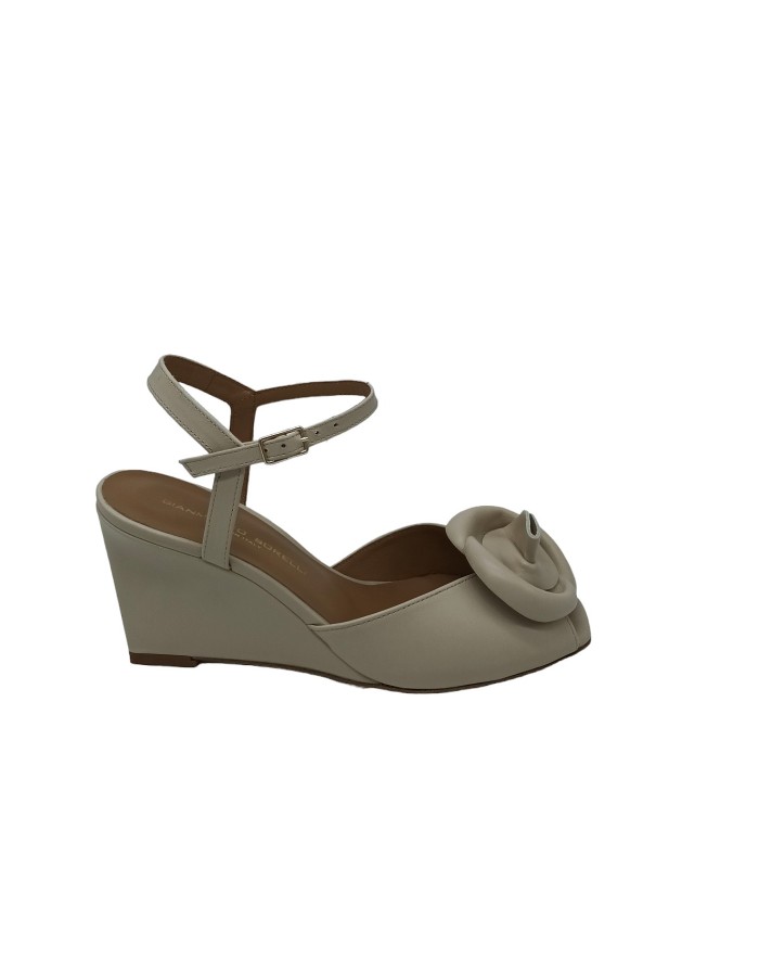 GIANMARCO SORELLI 2253/BICE, SANDALO CON CINTURINO ALLA CAVIGLIA, FASCIA ANTERIORE CON ROSONE, TOMAIA IN NAPPA COLORE BEIGE, ZE