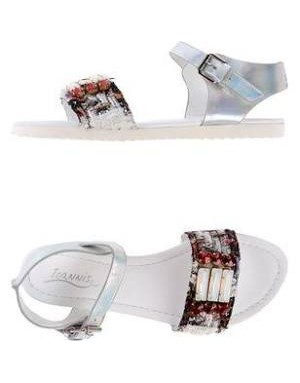 IOANNIS 303-055 SANDALO 1 FASCIA CON TESSUTO CHANEL + PIETRE, ALLACCIATURA CON FIBBIA , FONDO BASSO CARRO