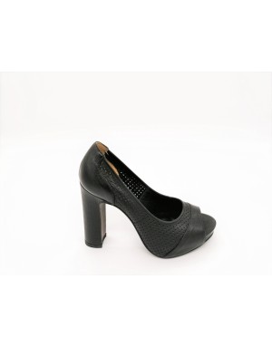 JANET & JANET 37513 DECOLTE' SPUNTATO , PELLE FORATA COLORE NERO , TACCO 10 CON  PLATEAU , FONDO CUOIO