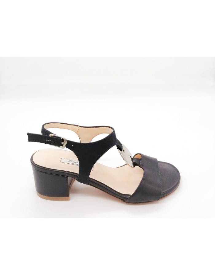 L'AMOUR 133 SANDALO CHARLESTONE CON ACCESSORIO ACCIAIO, TOMAIA IN VITELLO E CAMOSCIO COLORE BLU, TACCO FASCIATO 5CM, FONDO CUOI