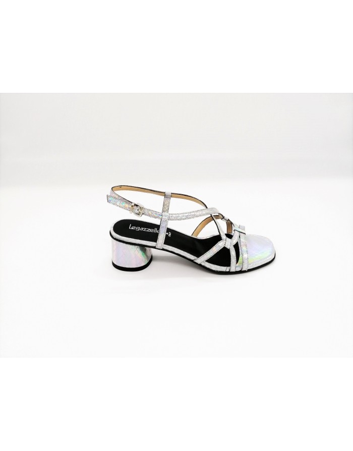 LE GAZZELLE 538 SANDALO FASCETTE INCROCIATE IN PITONE LAMINATO ARGENTO, TACCO FASCIATO 5 CM FONDO CUOIO CON ISOLA IN GOMMA