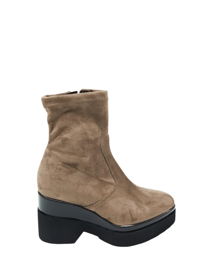 LORENZO MARI POLLY 02, STIVALETTO LISCIO IN ALCANTARA ELASTICIZZATO COLORE  TAUPE, LAMPO LATERALE, FONDO ZEPPA TACCO MICRO 8CM