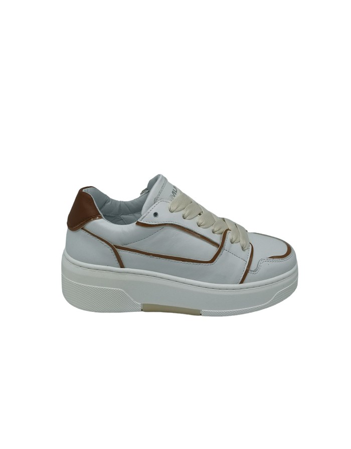 MELINE NE 833 SNEAKER LACCI IN VITELLO COLORE BIANCO CON PROFILI IN VERNECE CARAMELLO, FONDO GOMMA 5CM