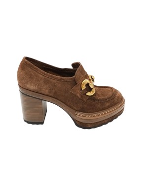 PONS QUINTANA 10073 OLIVIA, MOCASSINO CON MORSETTO DORATO, TOMAIA IN CAMOSCIO INGRASSATO COLORE MARRONE, FONDO GOMMA CON GUARDO