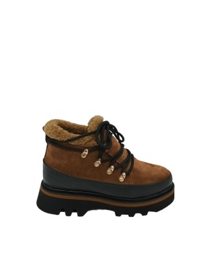 RAHYA GREY 16-05, PEDULA IN CAMOSCIO COLORE BRUCIATO CON NFODRONE IN VITELLO NERO, GANCI DORATI, FONDO MICRO CARRO BICOLOR 4,5C