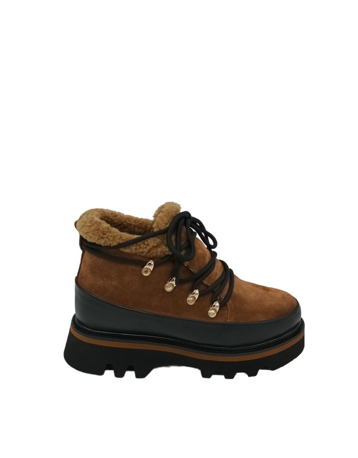 RAHYA GREY 16-05, PEDULA IN CAMOSCIO COLORE BRUCIATO CON NFODRONE IN VITELLO NERO, GANCI DORATI, FONDO MICRO CARRO BICOLOR 4,5C