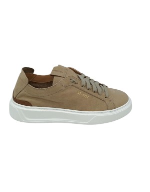STOKTON SNEAKER LACCI IN NABUK LAVATO SFODERATO COLORE TAUPE CON TOPPONCINO IN VITELLO CUOIO, FONDO GOMMA EXTRA LIGHT