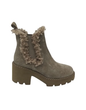 TOSCA BLU BEATLES LISCIO IN CAMOSCIO INGRASSATO COLORE FANGO, PROFILI IN LANA IN TINTA, FONDO MICRO CARRO, TACCO 7CM