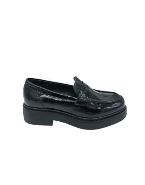 VSL MOCASSINO CON VASCHETTA, TOMAIA IN NAPLAK COLORE NERO, FONDO GOMMA 4CM