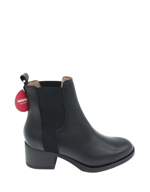 WONDERS BEATLES LISCIO IN VITELLO COLORE NERO, ELASTICI LATERALI IN TINTA, FONDO GOMMA, TACCO 5,5CM