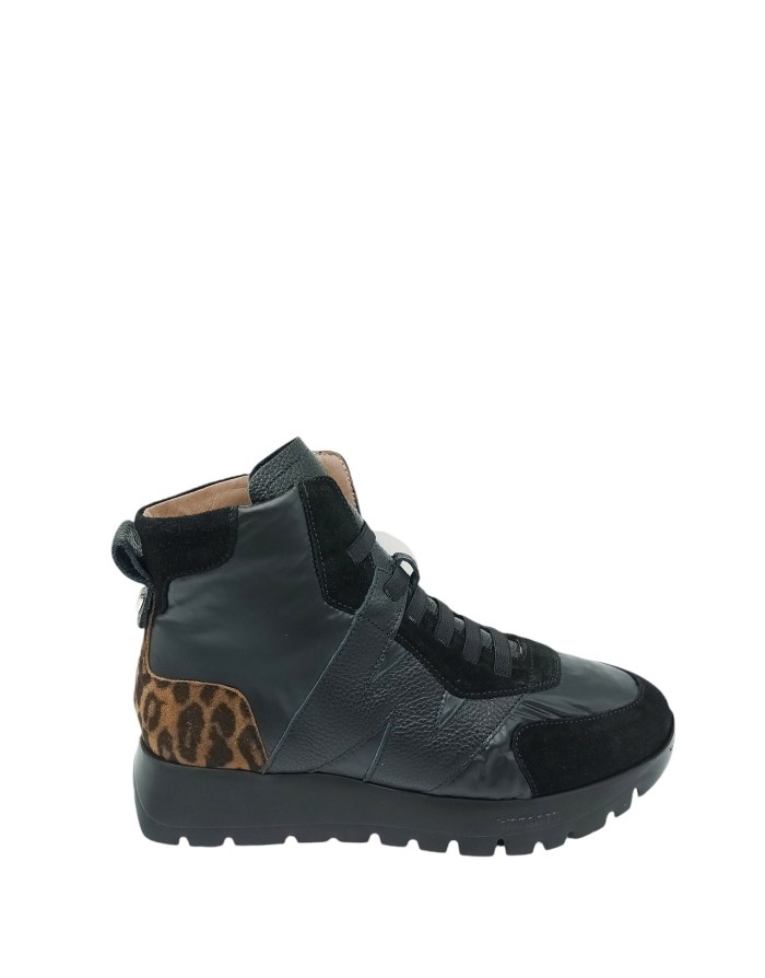 WONDERS SNEAKER MID CON ELASTICI, TOMAIA IN VITELLO,CAMOSCIO E TESSUTO TECNICO COLORE NERO, TOPPONCINO MACULATO, FONDO GOMMA EX