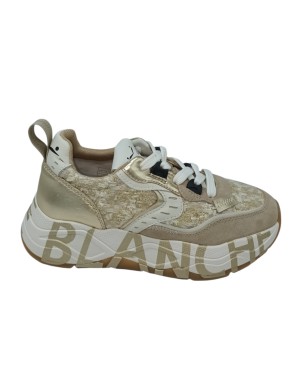 VOILE BLANCHE CLUB 105 SNEAKER LACCI IN CAMOSCIO E TESSUTO BOUCLE' CON PAILLETTES  COLORE BEIGE , RIPORTI IN LAMINATO PLATINO, 