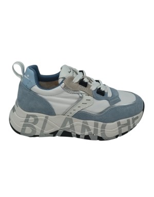 VOILE BLANCHE CLUB 105 SNEAKER LACCI IN CAMOSCIO E TESSUTO TECNICO COLORE BIANCO-AZZURRO CON RIPORTI IN LAMINATO ARGENTO, FONDO