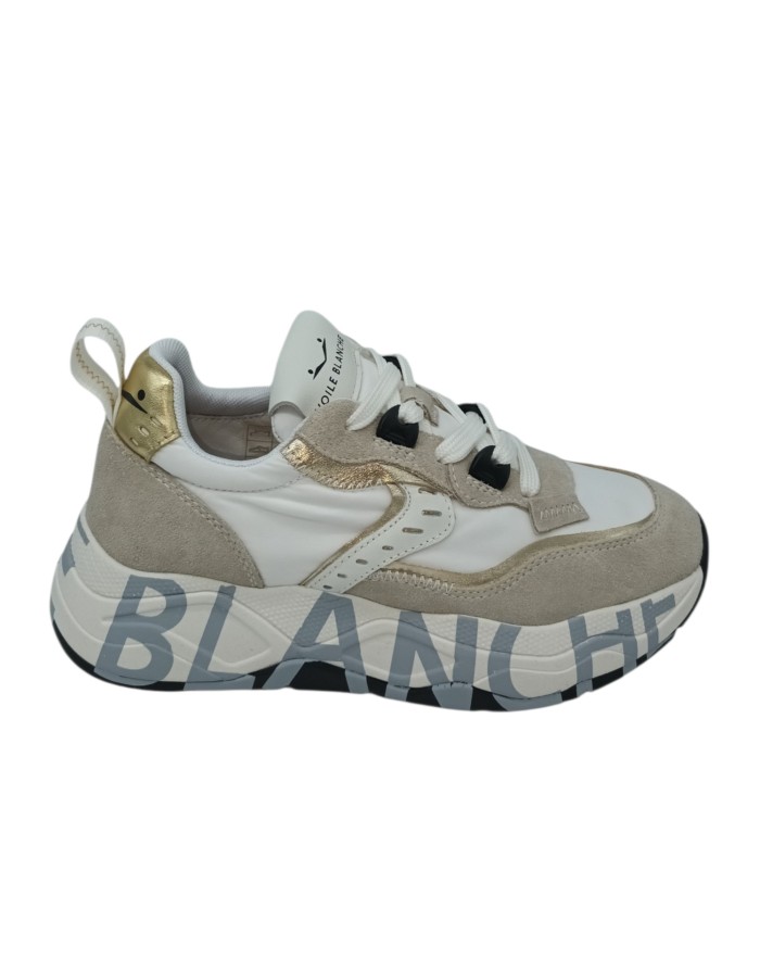 VOILE BLANCHE CLUB 105 SNEAKER LACCI IN CAMOSCIO E TESSUTO TECNICO COLORE BIANCO-BEIGE CON RIPORTI IN LAMINATO PLATINO, FONDO G