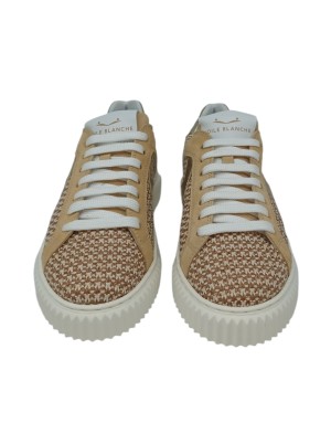 VOILE BLANCHE LIPARI SNEAKER LACCI IN CAMOSCIO E TESSUTO RAFIA COLORE BEIGE-VANIGLIA CON RIPORTI IN LAMINATO PLATINO, FONDO GOM