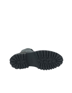 AMBITIOUS ANFIBIO CON PUNTINA, TOMAIA IN VITELLO COLORE NERO, LACCIO E LAMPO LATERALE, TOPPONCINO GOMMATO, FONDO GOMMA CARRO