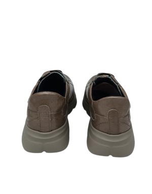 CALLAGHAN SNEAKER LACCI IN NAPLAK COLORE AVENA, FONDO GOMMA EXTRA LIGHT 4,5CM
