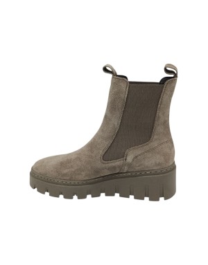 TAMARIS BEATLES LISCIO IN CAMOSCIO COLORE TAUPE, ELASTICI IN TINTA, FONDO GOMMA EXTRA LIGHT 5,5 CM