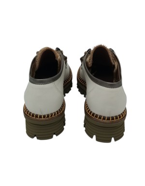 CATERINA C STRINGATA INGEGNERE IN VITELLO COLORE AVORIO CON VASCHETTA IN CAVALLINO CUOIO, RIPORTI IN LAMINATO BRONZO, GUARDOLO 