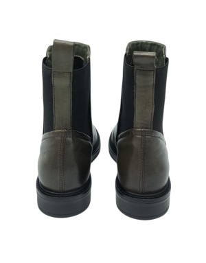 MJUS BEATLES LISCIO IN VITELLO COLORE ERDE OLIVA, ELASTICI LATERALI NERI, FONDO GOMMA, TACCO 3CM