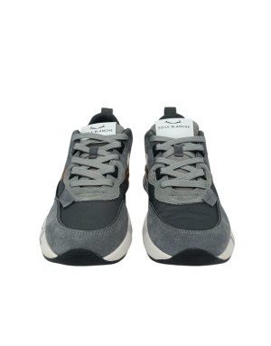 VOILE BLANCHE CLUB 01 SNEAKER LACCI IN CAMOSCIO E TESSUTO TECNICO COLORE GRIGIO ANTRACITE CON RIPORTI IN VITELLO COGNAC, FONDO 