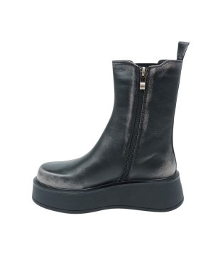 BRUNO PREMI STIVALETTO LISCIO IN VITELLO ANTICATO COLORE NERO, LAMPO ED ELASTICO LATERALE, FONDO ZEPPA GOMMA 6CM