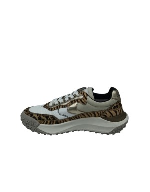VOILE BLANCHE CLUB ACT W SNEAKER LACCI IN TESSUTO TECNICO BEIGE CON RIPORTI IN CAVALLINO MACULATO E LAMINATO PLATINO, FONDO GOM