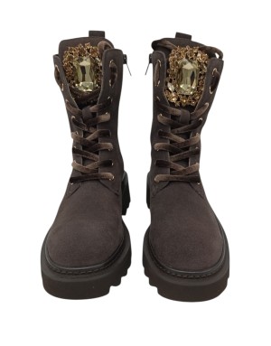 TOSCA BLU ANFIBIO LISCIO IN CAMOSCIO INGRASSATO COLORE T.MORO, LACCIO IN VELLUTO IN TINTA E LAMPO LATERALE, ACCESSORIO CON PIET