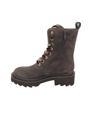 TOSCA BLU ANFIBIO LISCIO IN CAMOSCIO INGRASSATO COLORE T.MORO, LACCIO IN VELLUTO IN TINTA E LAMPO LATERALE, ACCESSORIO CON PIET