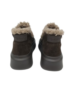 TOSCA BLU POLACCO A MOCASSINO, TOMAIA IN CAMOSCIO INGRASSATO COLORE T.MORO CON INFILATURE STRASSATE BRONZO, FODERA LANA CON PRO