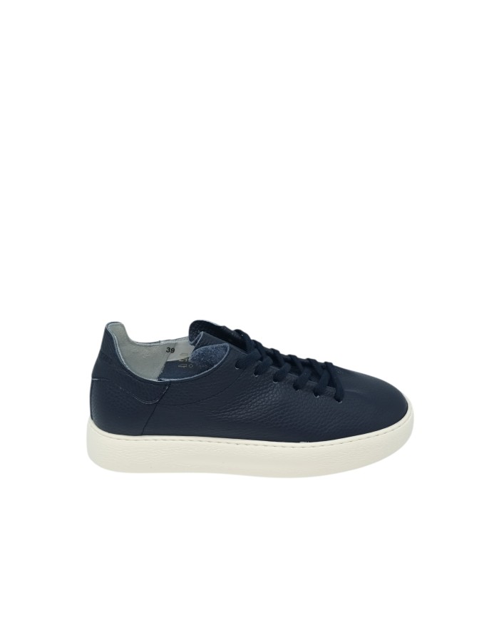 STOKTON SNEAKER LACCI IN VITELLO BOTTALATO SFODERATO COLORE BLU NAVY, FONDO GOMMA EXTRA LIGHT