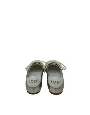 LODI BALLERINA STRINGATA, TOMAIA IN VITELLO LAMINATO COLORE PLATINO PUNTALINO IN CAMOSCIO BEIGE CON RIPORTI IN VITELLO BIANCO, 