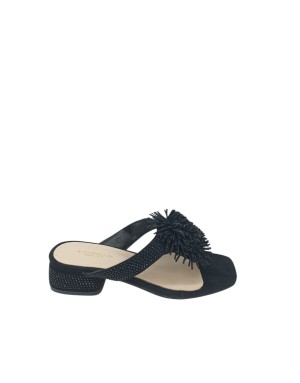 TOSCA BLU INFRADITO IN CAMOSCIO COLORE NERO CON STRASSE IN TINTA E ACCESSORIO/POMPON CENTRALE, TACCO FASCIATO/STRASSATO 4CM, FO