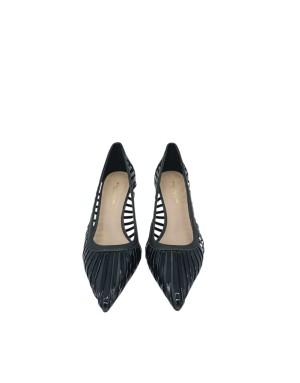 TOSCA BLU DECOLLETE' IN VITELLO NAPPATO  E VERNICE COLORE NERO, FORATURA LATERALE, TACCO FASCIATO 8CM, FONDO GOMMINA