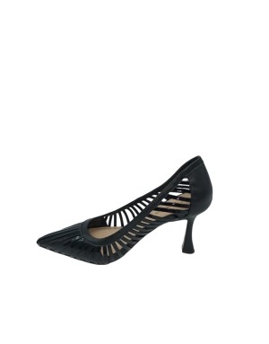 TOSCA BLU DECOLLETE' IN VITELLO NAPPATO  E VERNICE COLORE NERO, FORATURA LATERALE, TACCO FASCIATO 8CM, FONDO GOMMINA