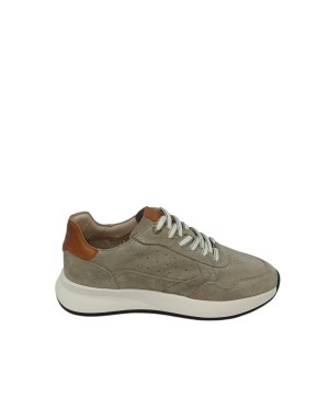 AMBITIOUS SNEAKER LACCI IN CAMOSCIO COLORE TAUPE CON TOPPONCINO CUOIO, FONDO GOMMA AVORIO