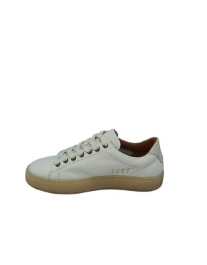 AMBITIOUS SNEAKER LACCI IN VITELLO SFODERATO COLORE BIANCO, FONDO NATURAL GOMMA
