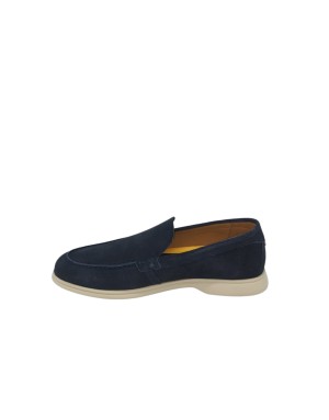 AMBITIOUS MOCASSINO CON VASCHETTA LISCIA, TOMAIA IN CAMOSCIO COLORE BLU NAVY, FONDO GOMMA
