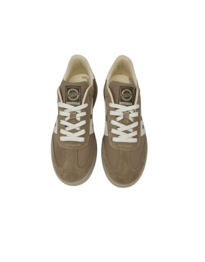 BACK 70 SNEAKER LACCI IN CAMOSCIO E TESSUTO TECNICO COLORE TAUPE CON LOGO E TOPPONCINO BIANCO, FONDO GOMMA